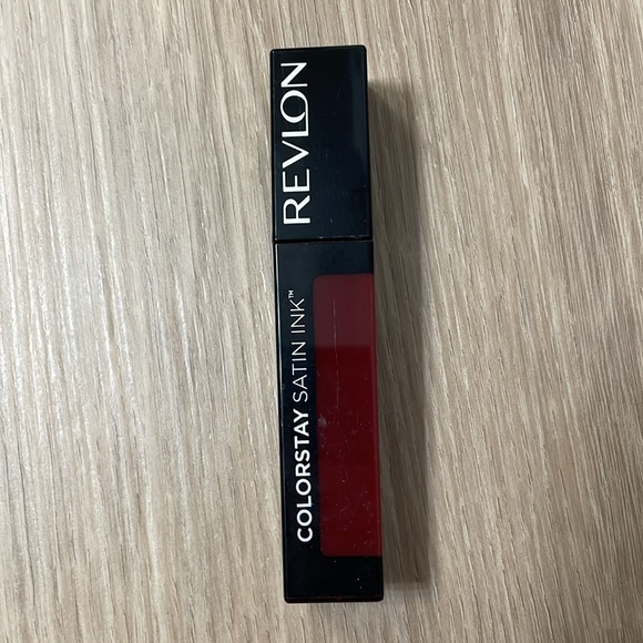 🆕 New! Lot of 10 Lip Gloss/Color 💄 | NYX, Tarte, Revlon, Covergirl, Ulta, + - Picture 3 of 10